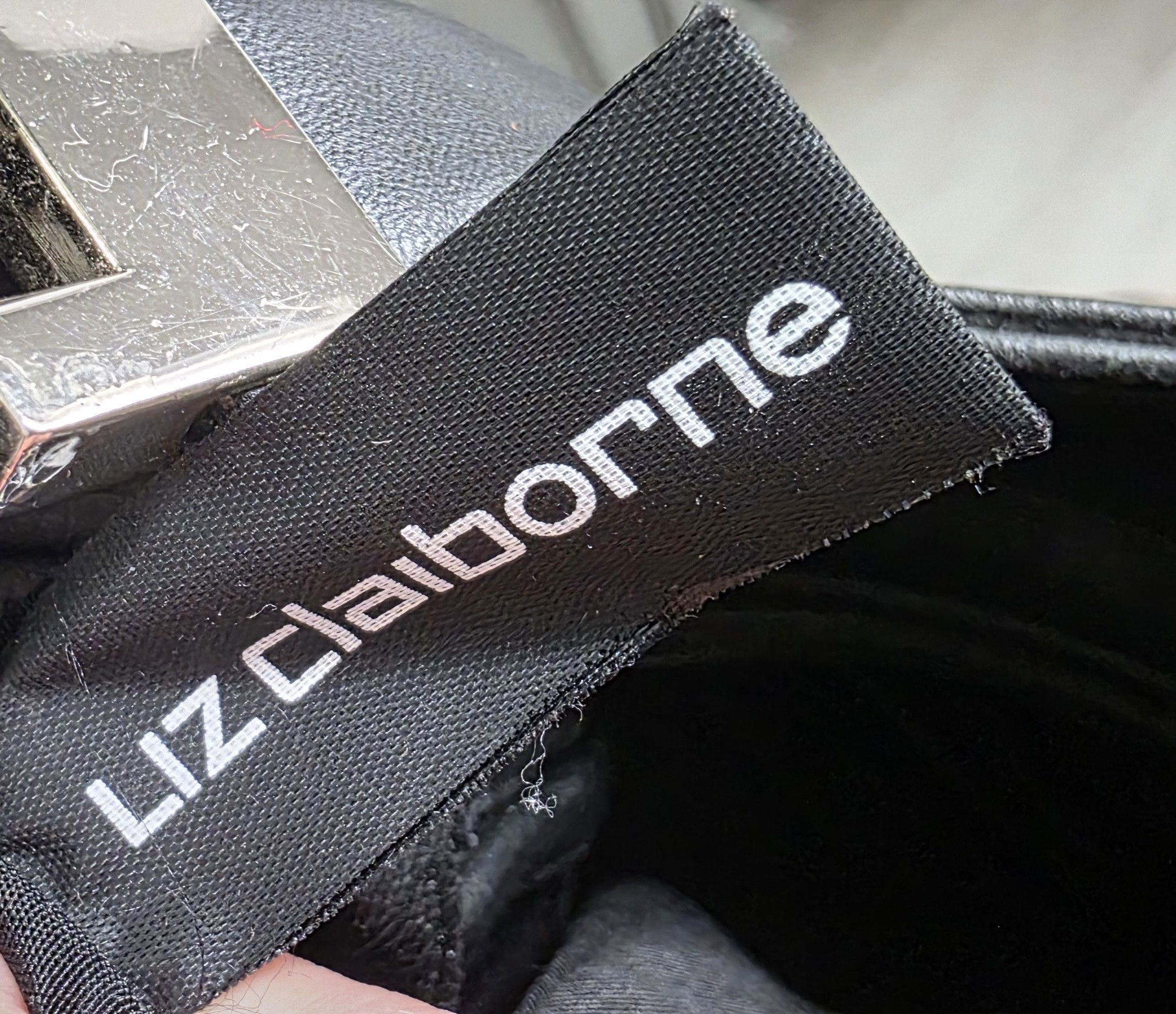 Unknown London Liz Claiborne Black Leather Crossbody Purse 9" L 3" W 9" H Size ONE SIZE - 8 Thumbnail
