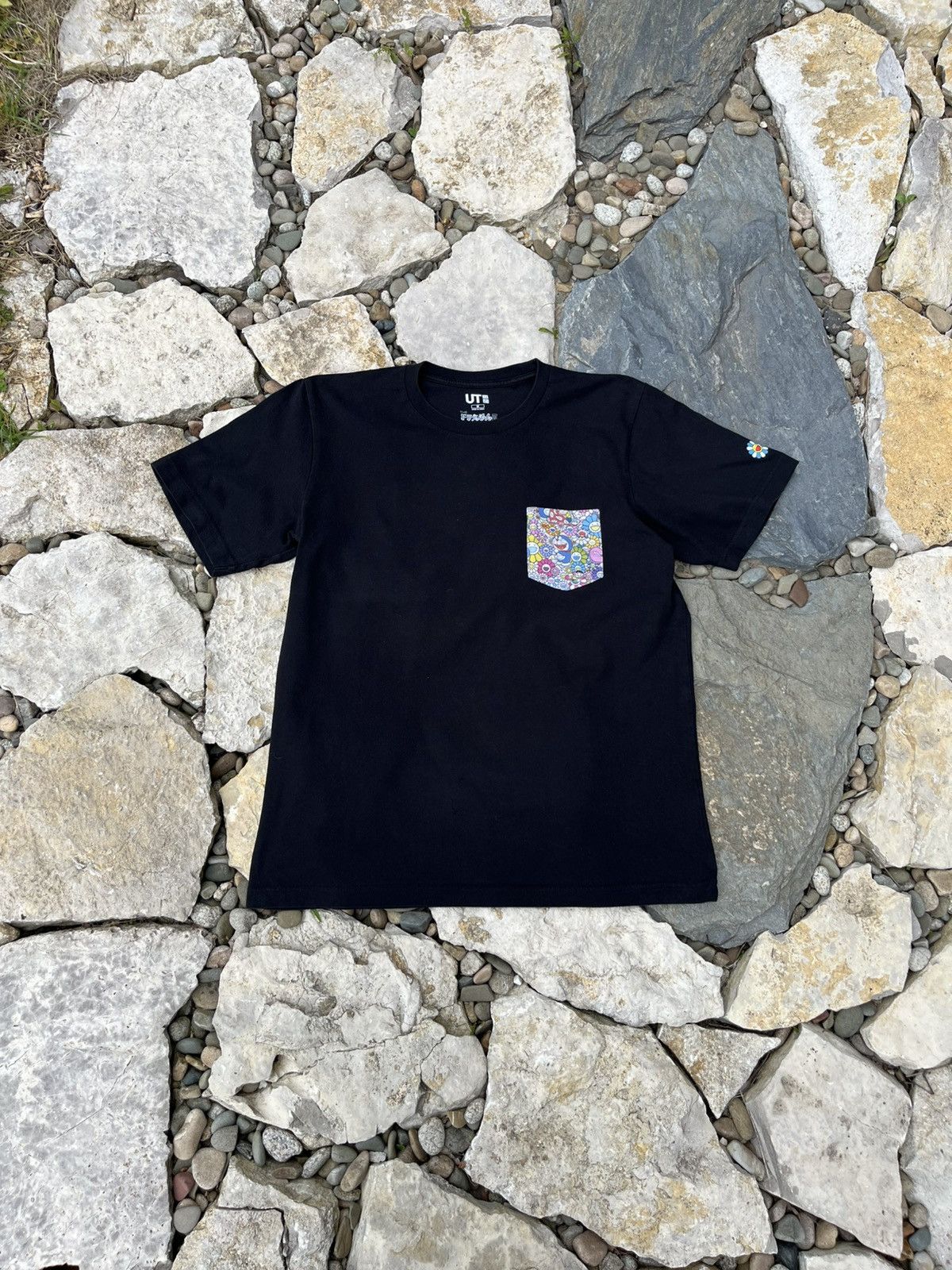 Takashi Murakami × Uniqlo Uniqlo X Takashi Murakami pocket tee floral Doreamon t-shirt Size US M / EU 48-50 / 2 - 1 Thumbnail