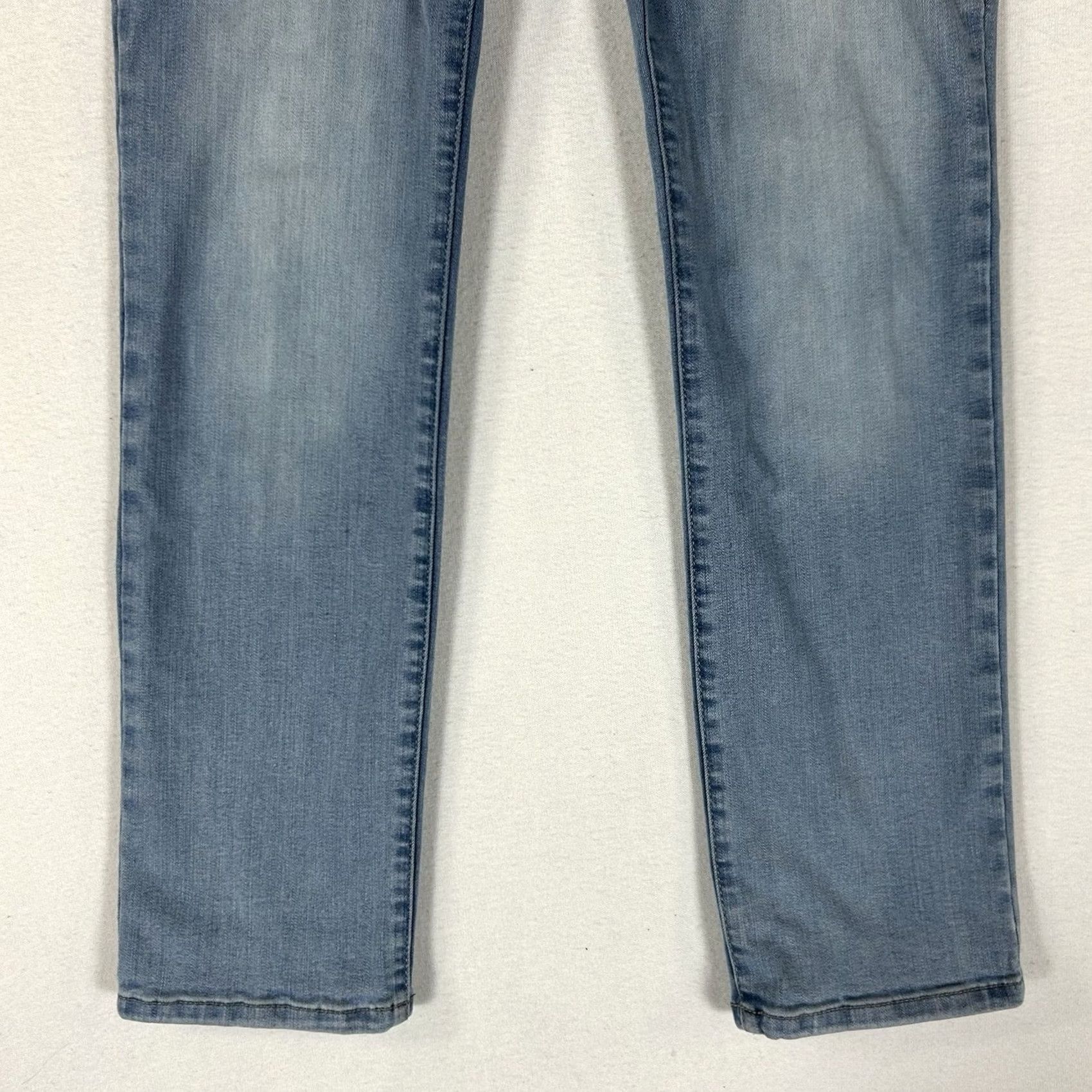 Lee Lee Regular Fit Straight Leg Mid Rise Jeans Womens 30x32 Blue Denim Slim Straight Women's Jeans Regular Rise 30 32 Blue Denim Lee Classic Fit Size 30" / US 8 / IT 44 - 3 Thumbnail