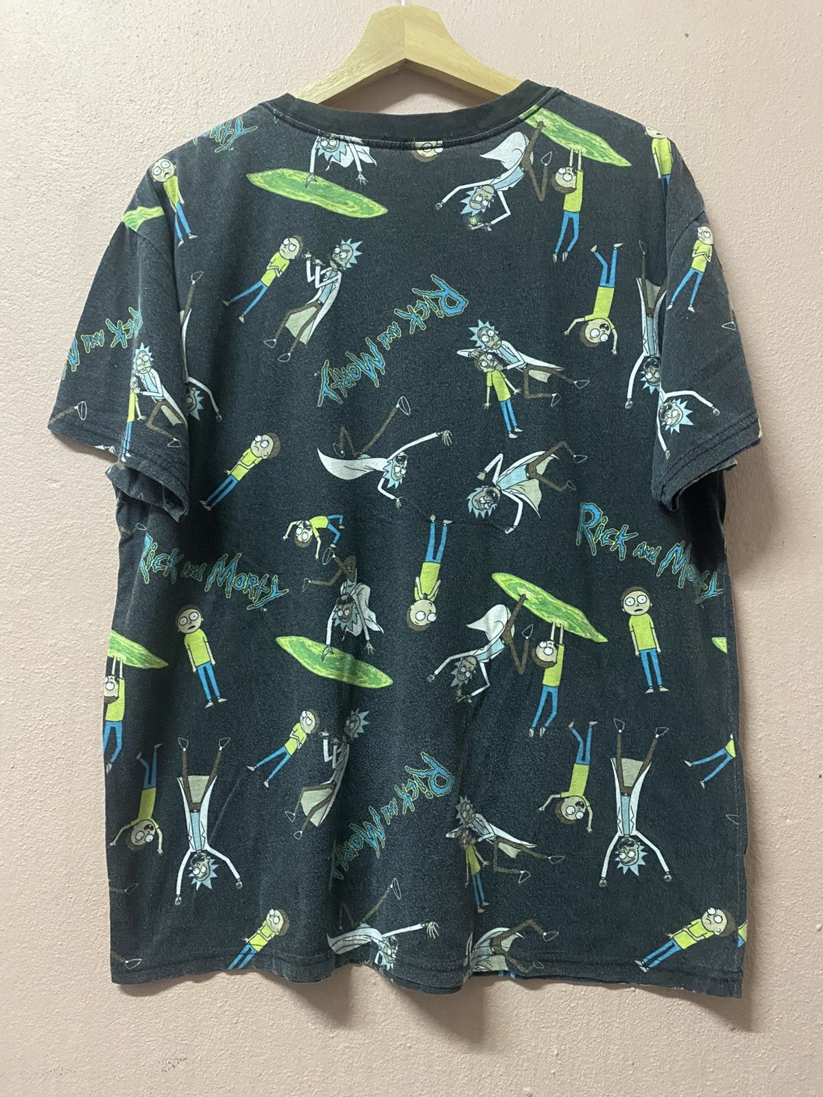 Vintage Rick N Morty Full Print Size US L / EU 52-54 / 3 - 2 Thumbnail