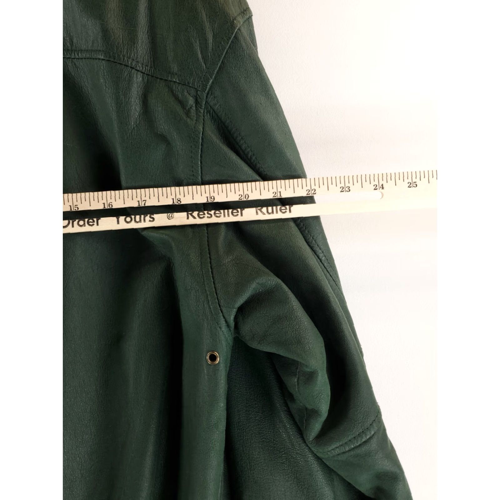 Vintage VINTAGE General Clothing Company Leather Bomber Jacket Green M Mens Revival 90s Scuff on back Size US M / EU 48-50 / 2 - 6 Thumbnail