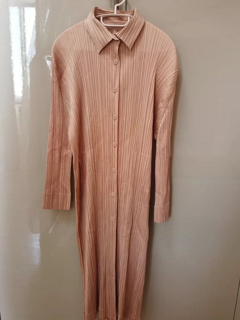 Issey Miyake Issey Miyake size:3 A flesh-pink pleated windbreaker Size XS / US 0-2 / IT 36-38 - 1 Thumbnail