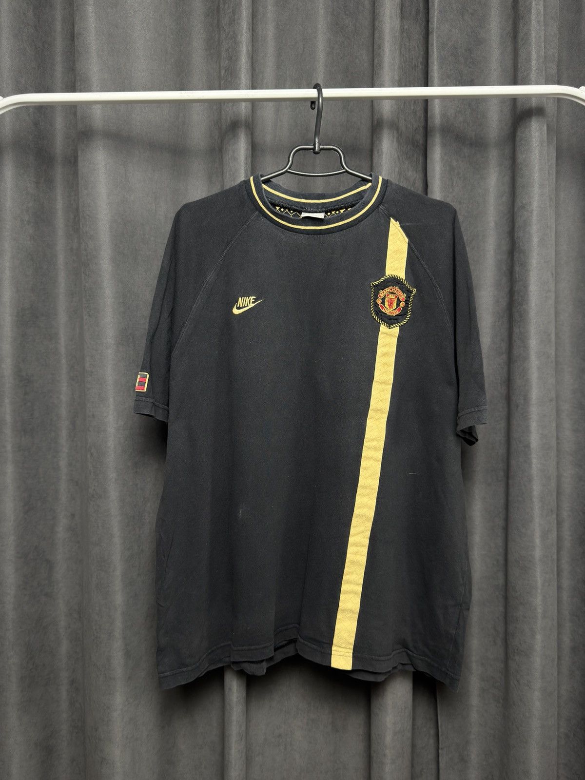 Vintage Manchester United Soccer Shirt Jersey Nike Size US XXL / EU 58 / 5 - 1 Thumbnail