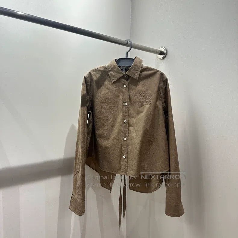 Loewe Loewe Logo Embroidered Split Back Shirt Size XS / US 0-2 / IT 36-38 - 1 Thumbnail