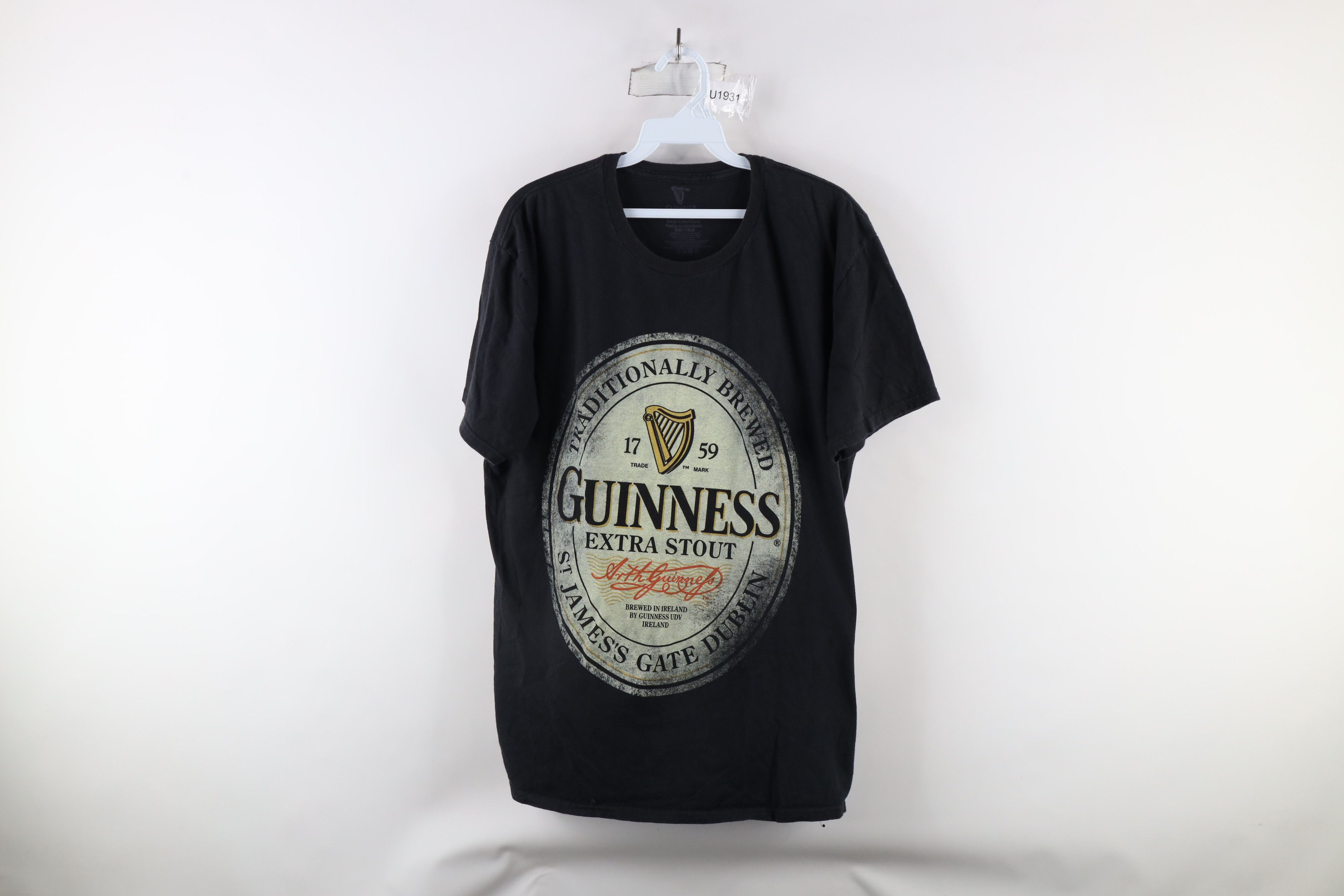 Vintage Vintage Guinness Beer Spell Out Extra Stout Ireland T-Shirt Size US XL / EU 56 / 4 - 1 Thumbnail