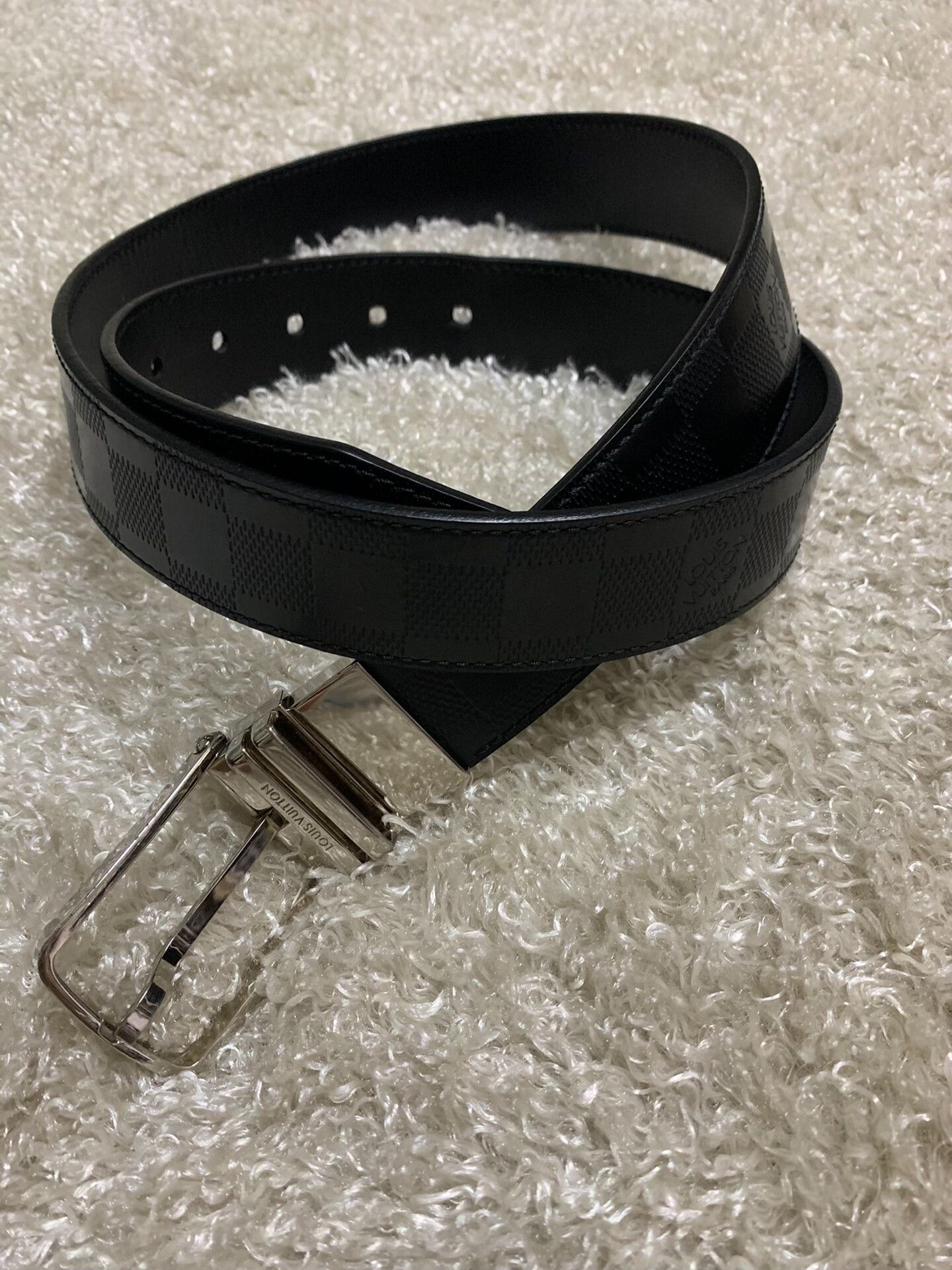 Louis Vuitton Louis Vuitton Men's Reversible Belt Size ONE SIZE - 1 Thumbnail