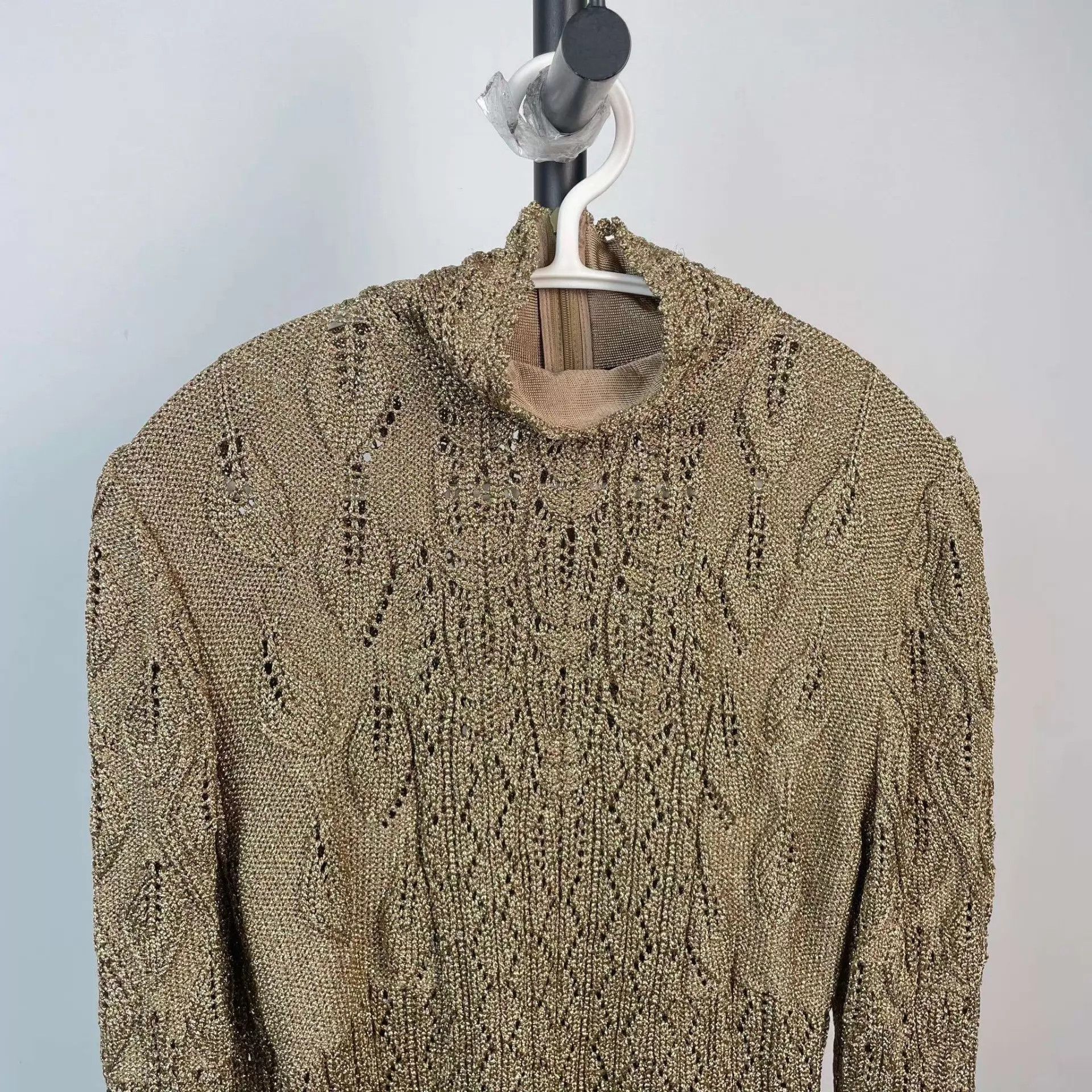 Louis Vuitton LV 95 New Gold Blend Turtleneck Long-Sleeve M Size M / US 6-8 / IT 42-44 - 8 Thumbnail