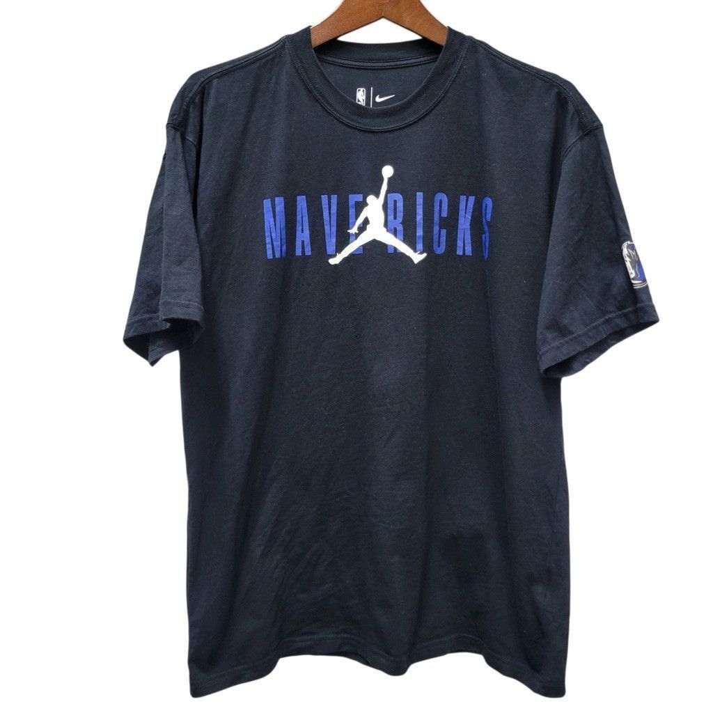 Nike Nike Dallas Mavericks Loose Fit Crewneck Tshirt Size Medium Size US M / EU 48-50 / 2 - 1 Thumbnail