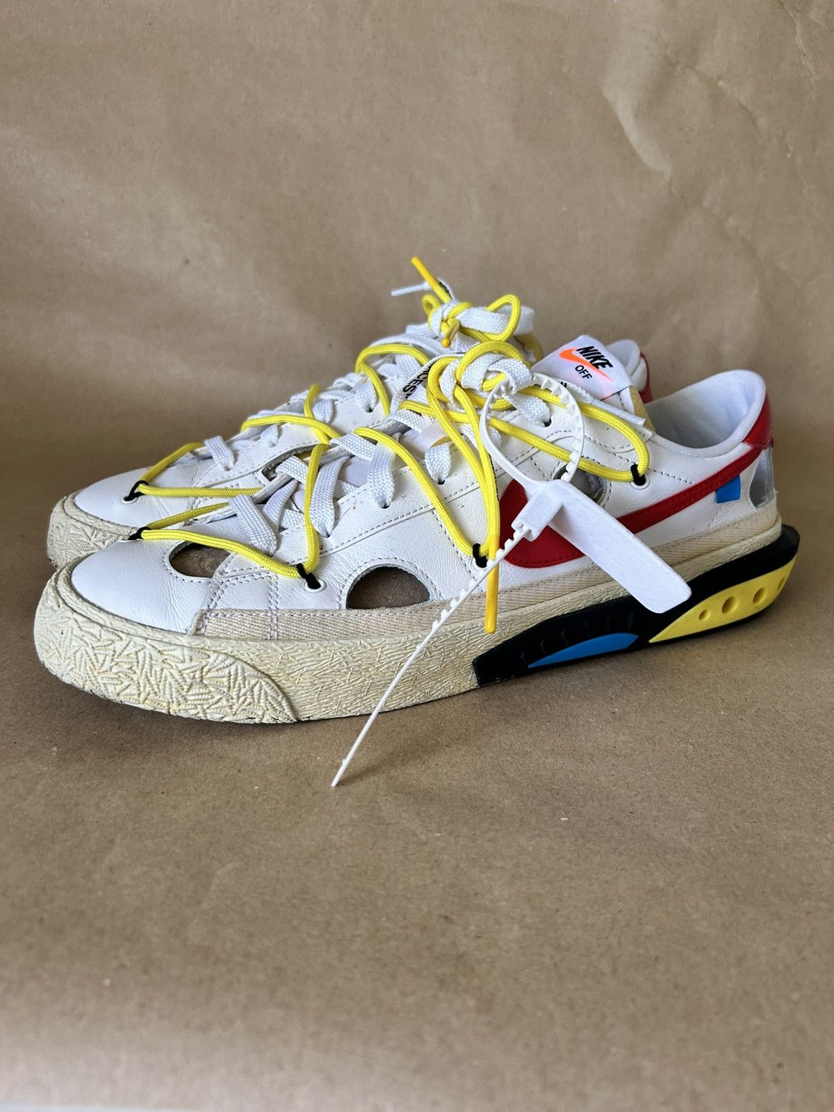 Nike × Off-White Nike Blazer Low x Off-White University Red Size 11 Size US 11 / EU 44 - 1 Thumbnail