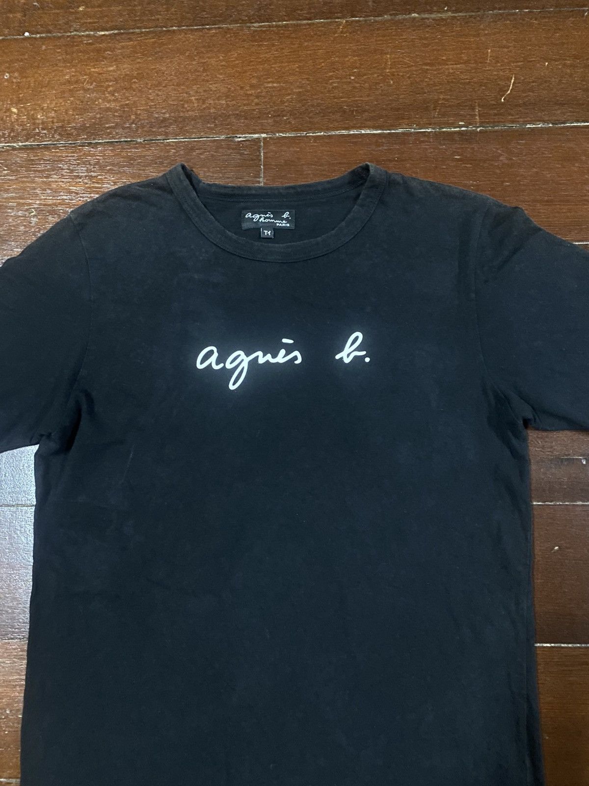 agnes b. Agnes b authentic Big logo spell out box logo tee Size US S / EU 44-46 / 1 - 3 Thumbnail