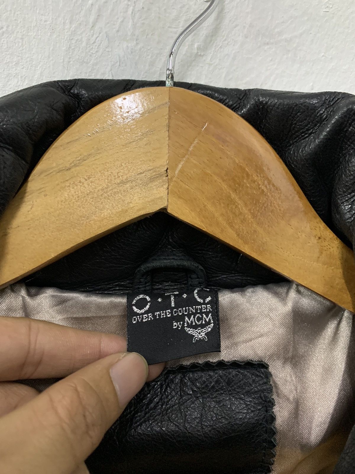 Vintage Vintage MCM O.T.C Puffer Leather Jacket Size US L / EU 52-54 / 3 - 5 Thumbnail