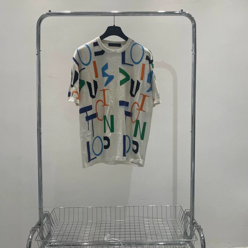 Louis Vuitton Louis Vuitton White Knit Printed Tee - dmc Size US XL / EU 56 / 4 - 1 Thumbnail