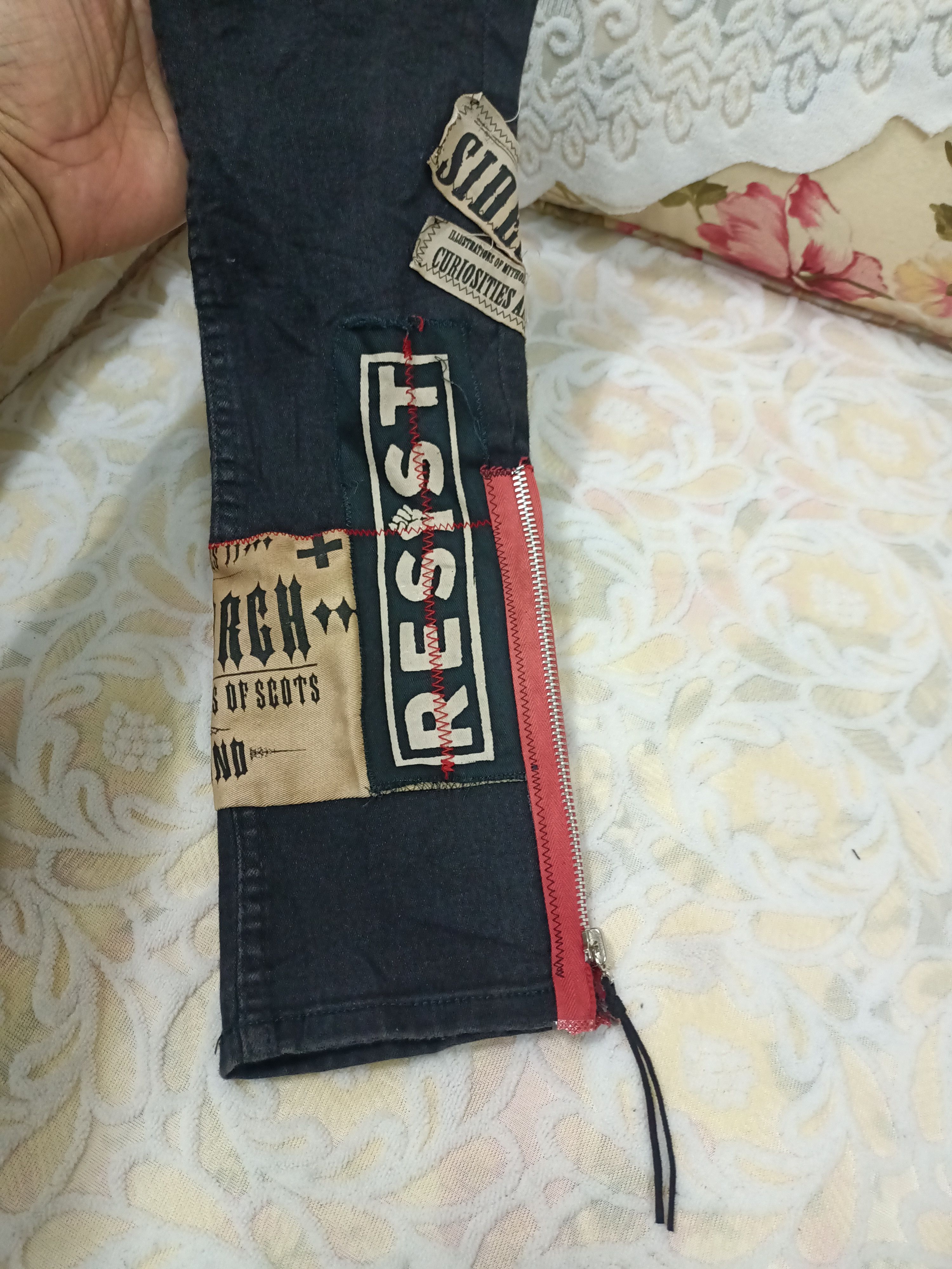 Other Rare custom korrupt label patch skinny ankle jeans Size US 30 / EU 46 - 7 Thumbnail