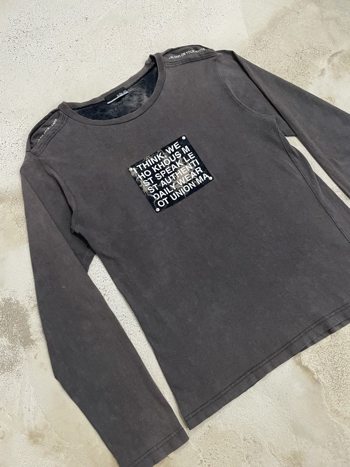 In The Attic In the Attic Poem Blood Square Bleached Idiom Y2K Maison Size US M / EU 48-50 / 2 - 3 Thumbnail
