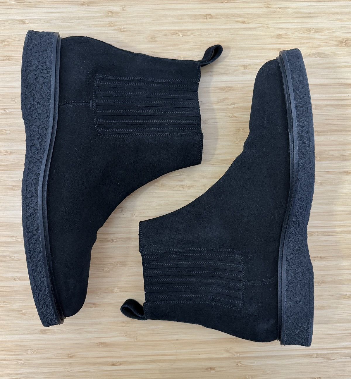 Saint Laurent Paris SAINT LAURENT Mens Hugo 35 Black Suede Chelsea Boot Size 45 Size US 12 / EU 45 - 9 Thumbnail