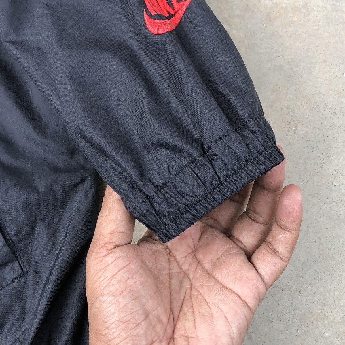 Nike Vintage Nike 90s Big Swoosh Windbreaker Jacket Size L / US 10 / IT 46 - 7 Thumbnail