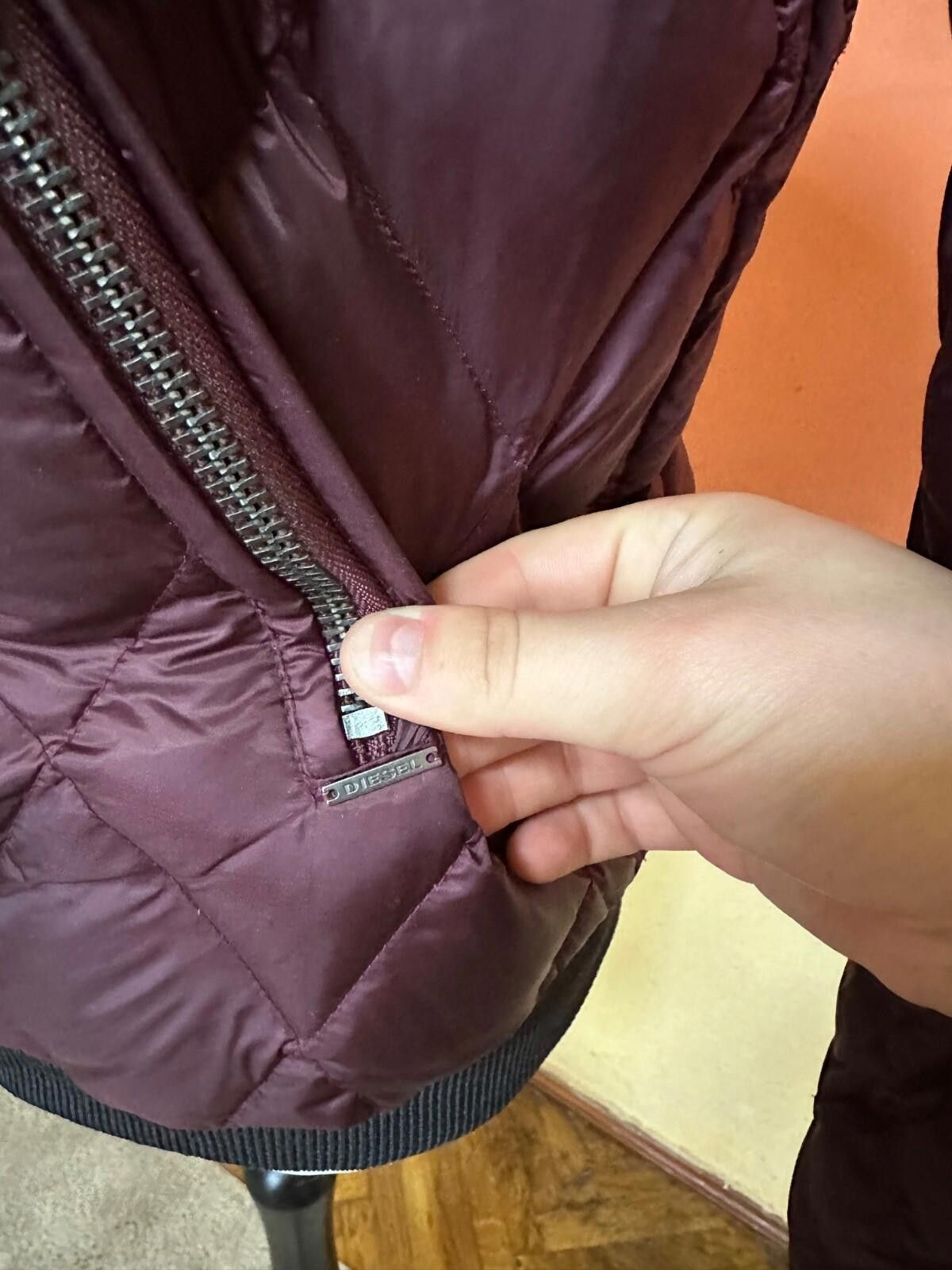Diesel Diesel W-Trina Women's Quilted Down Jacket Burgundy Sz M Size M / US 6-8 / IT 42-44 - 8 Thumbnail