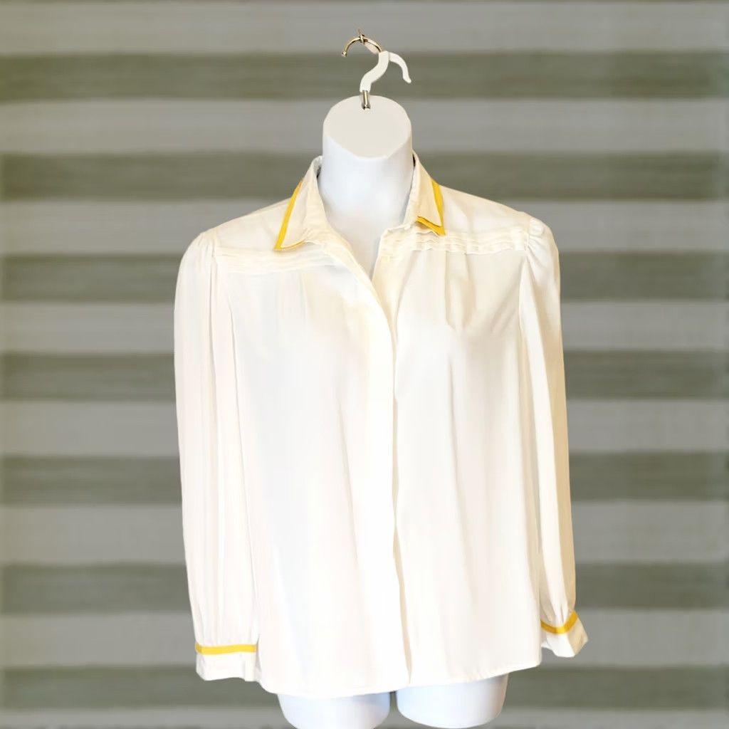 Vintage VINTAGE Haberdashery Collection Blouse 16W Gold Trim Collared Long Sleeve Polyester Women's Plus White Shirt Size XXL / US 16-18 / IT 52-54 - 1 Thumbnail