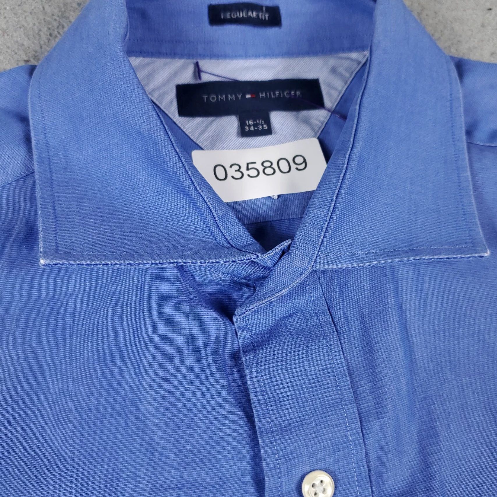 Tommy Hilfiger VINTAGE Tommy Hilfiger Shirt Mens 16.5 Blue Dress Long Sleeve Button Up Collar Dress Shirt Men 16.5 Blue Modern Classic Preppy Size 42R - 3 Thumbnail