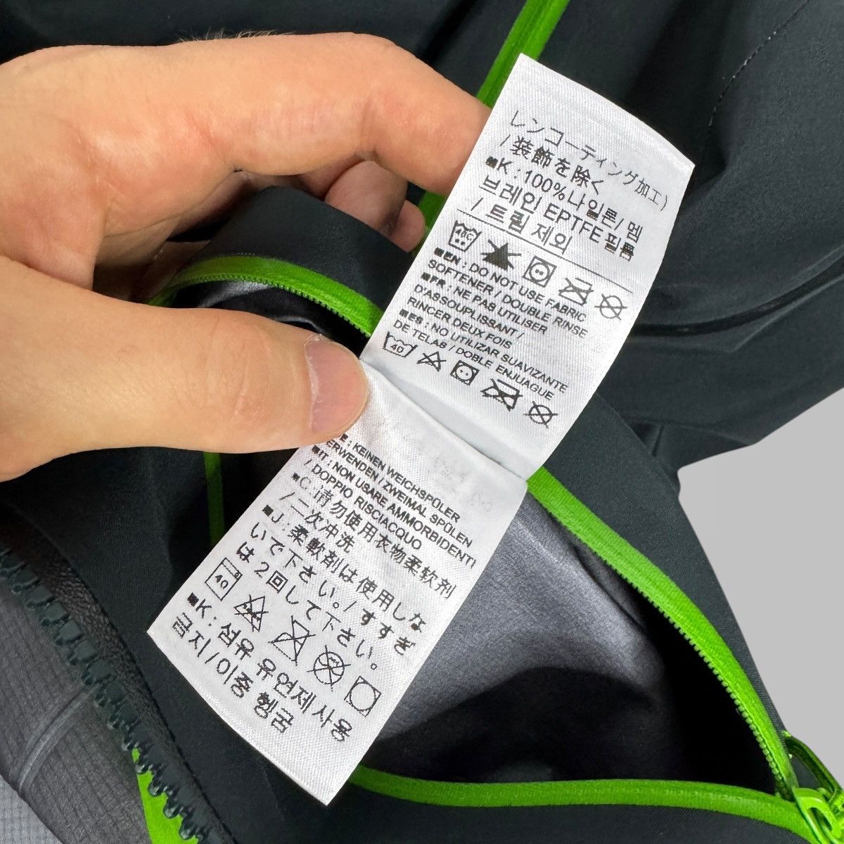 Arc'teryx ARCTERYX GREEN ALPHA SV GORE TEX PRO JACKET SIZE XL Size US XL / EU 56 / 4 - 16 Thumbnail