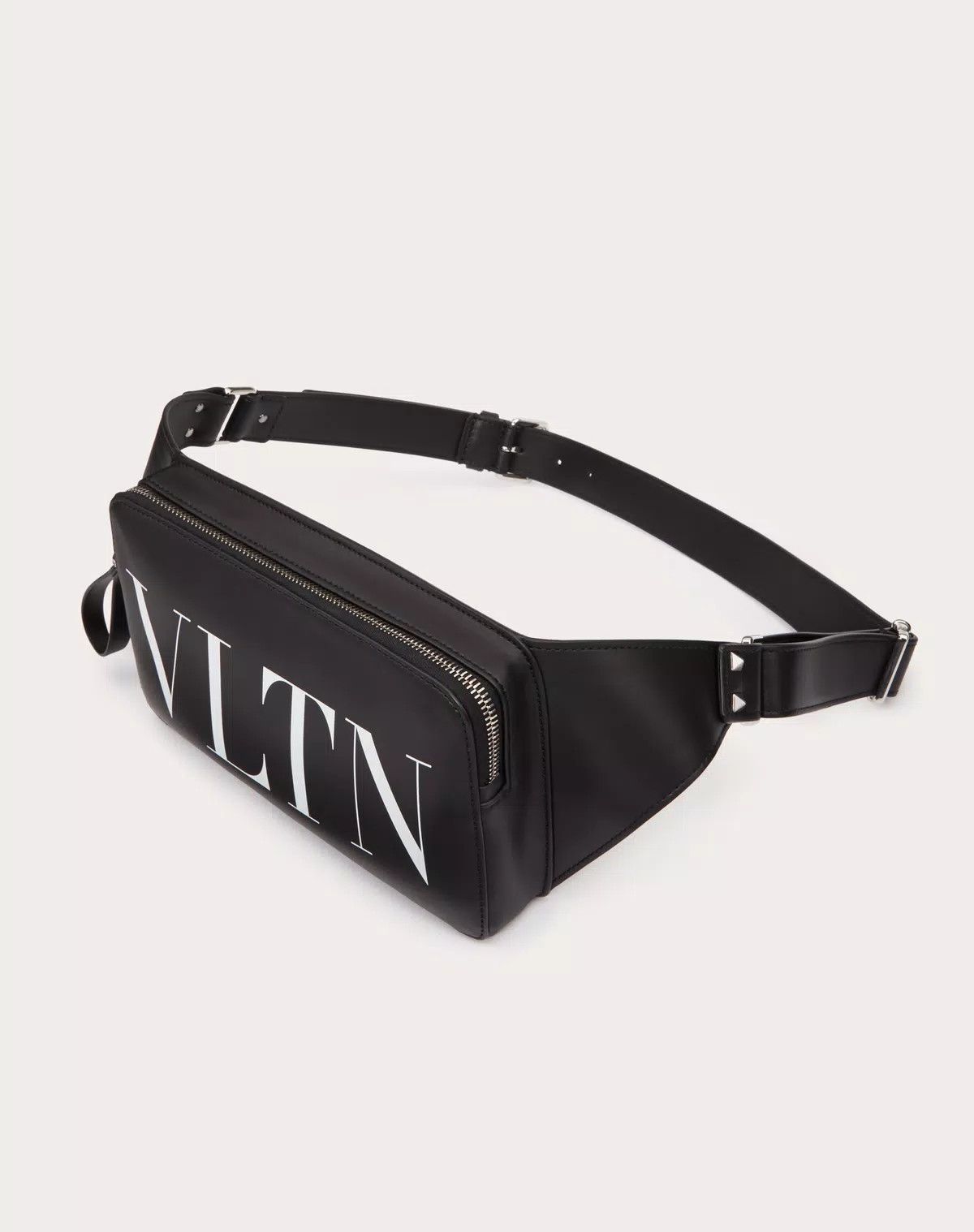 Valentino oc11z0725 Size: OS/ Leather Vltn Belt Bag in Black Size ONE SIZE - 5 Thumbnail
