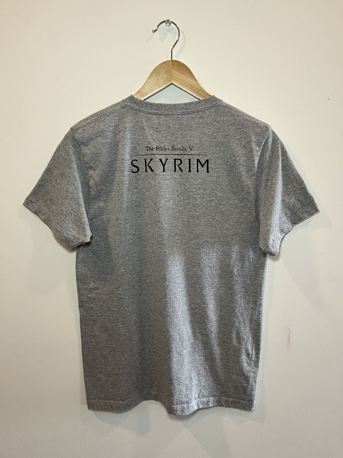 Other 2016 Elder Scrolls Skyrim promo tee - Small Size US S / EU 44-46 / 1 - 2 Thumbnail