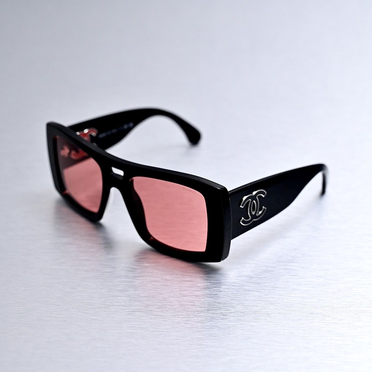 Chanel CHANEL 0CH5539 1231D7 SUNGLASSES Size ONE SIZE - 1 Thumbnail