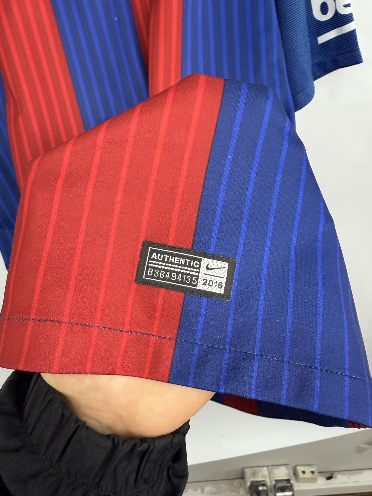 Nike 🇪🇸 Nike F. C. Barcelona FIFA 2015/16 Soccer Jersey T-Shirt Size US M / EU 48-50 / 2 - 7 Thumbnail