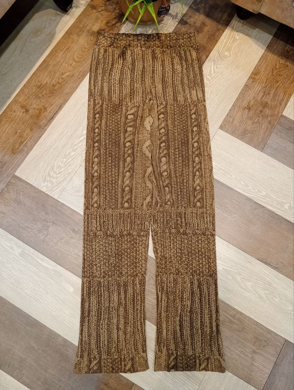 Pleats Please Issey Miyake PLEATS PLEASE ISSEY MIYAKE TRANSFER PRINT PLEATED PANTS Size US 27 - 2 Thumbnail