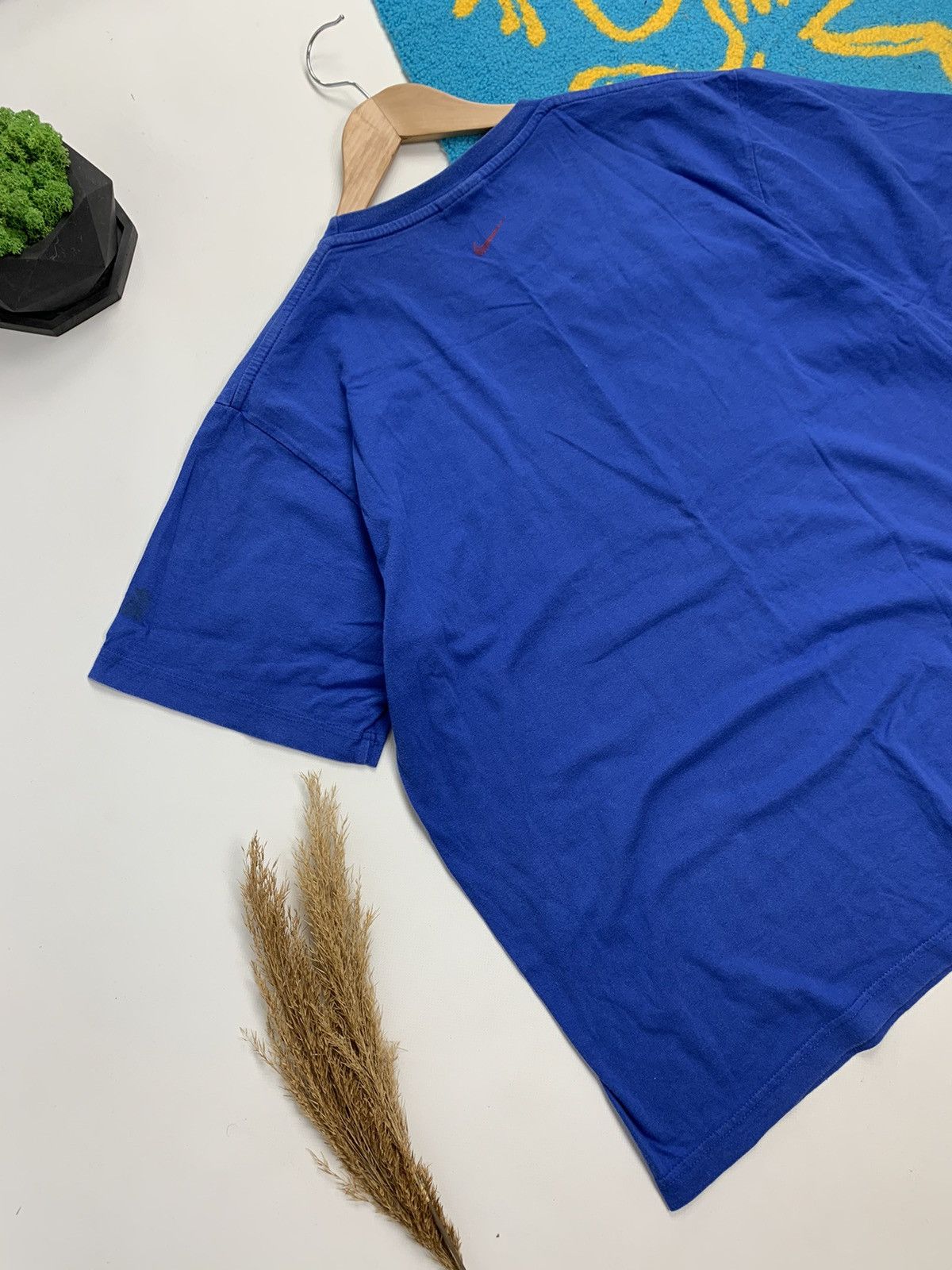 Nike × Vintage Vintage 90’s Nike Football Ball Print T-Shirt Size US L / EU 52-54 / 3 - 8 Thumbnail