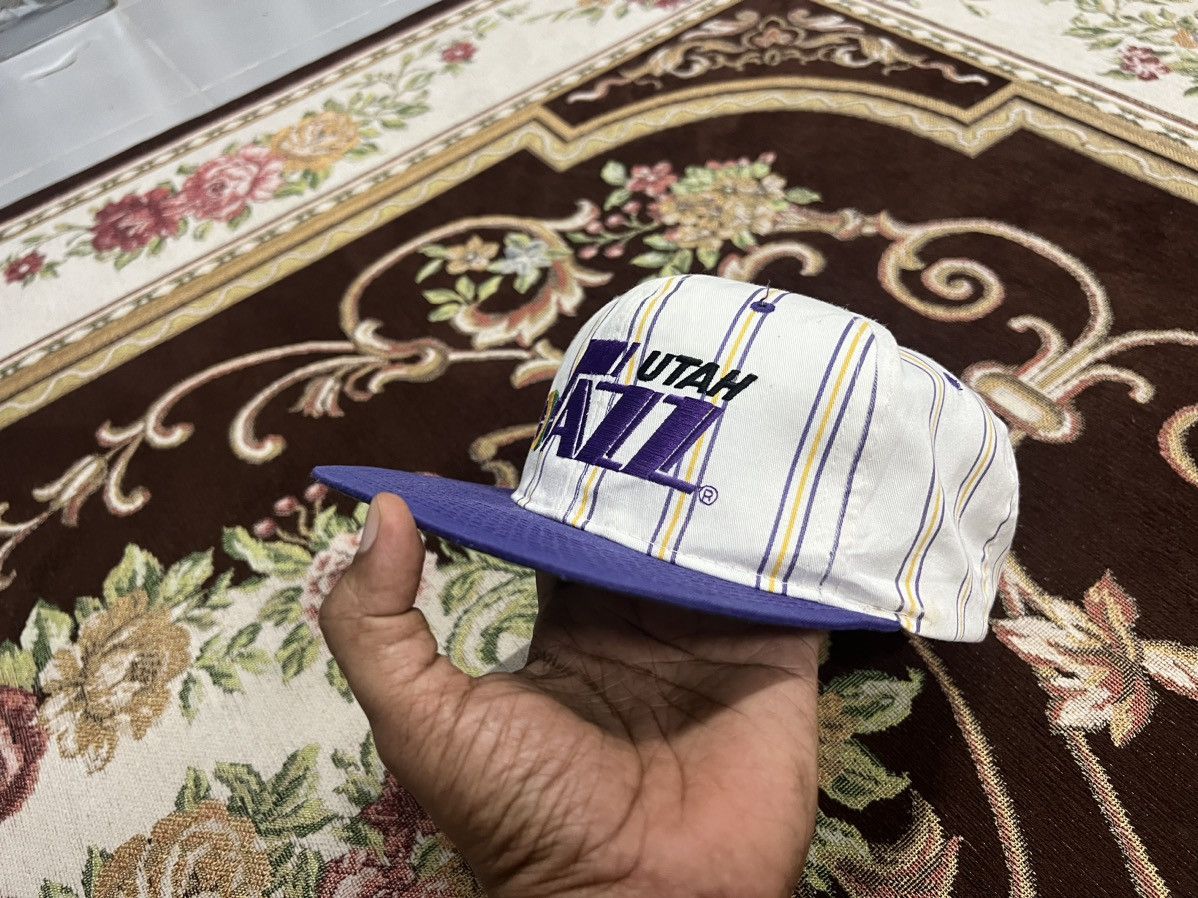 Vintage Vintage 90’s Baseball Cap - Starter Utah JAZZ NBA Size ONE SIZE - 2 Thumbnail