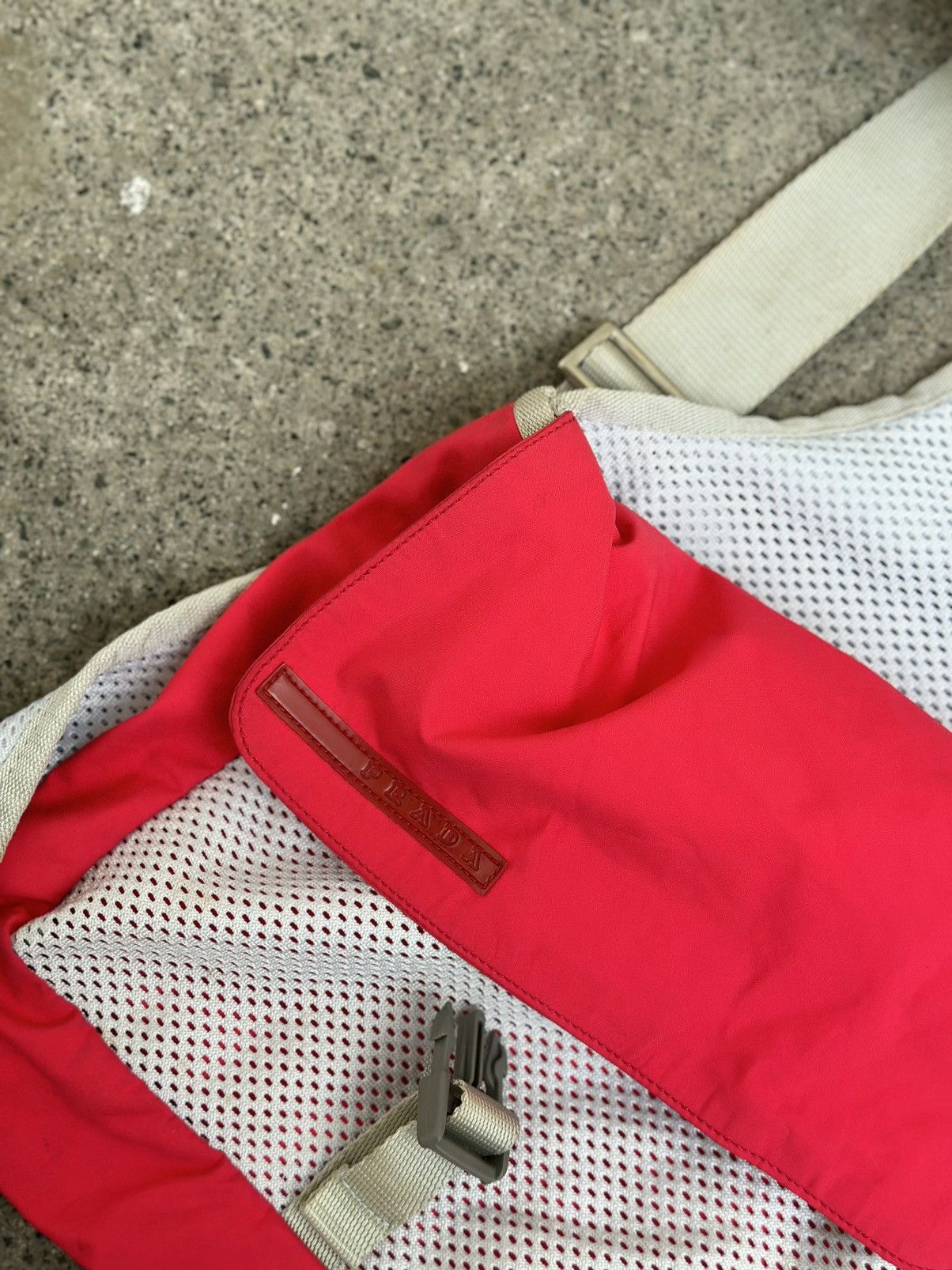 Prada S/S1999 Archived Rare Color Prada Sport Side Bag with Pouch. Size ONE SIZE - 7 Thumbnail