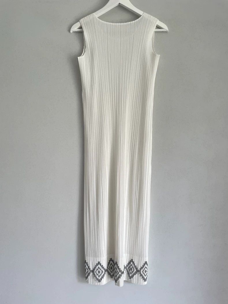 Issey Miyake Issey Miyake embroidered dress Size L / US 10 / IT 46 - 3 Thumbnail