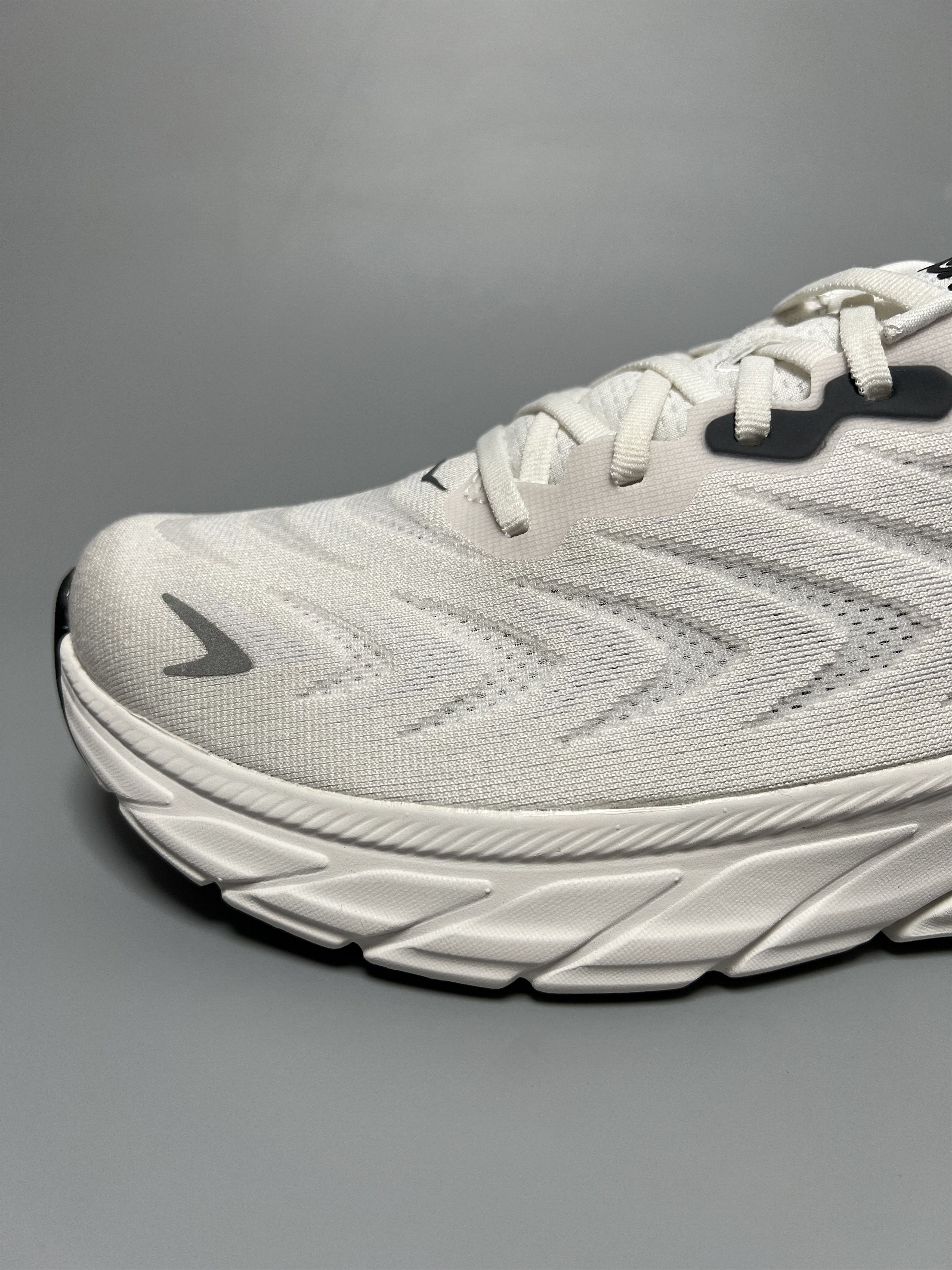 Hoka 9.5 EE Hoka One One Arahi 6 Wide Running Shoes 1123196-BDBSW Size US 9.5 / EU 42-43 - 8 Thumbnail