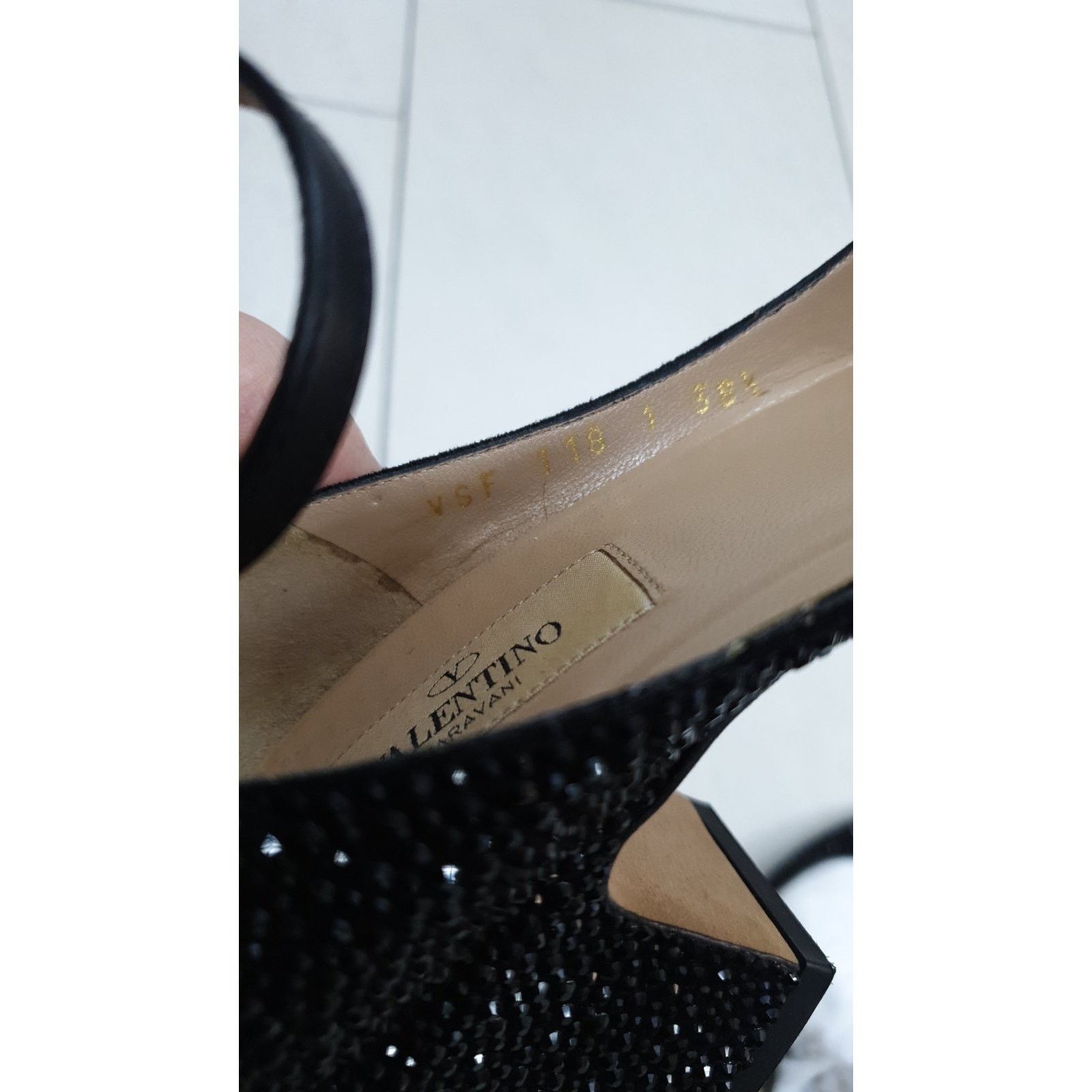 Valentino Valentino Garavani D’Orsay Rhinstone Pumps Heels Sz.38.5 Size US 8.5 / IT 38.5 - 5 Thumbnail