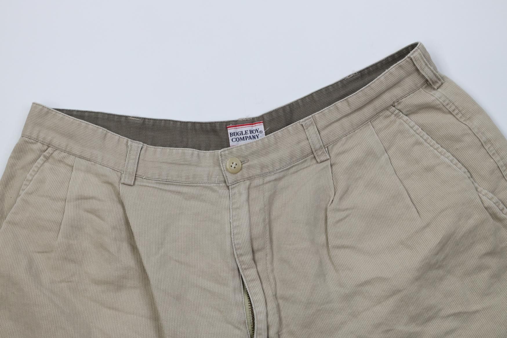 Vintage Vintage 90s Streetwear Above Knee Knit Chino Shorts Beige Size US 34 / EU 50 - 2 Thumbnail