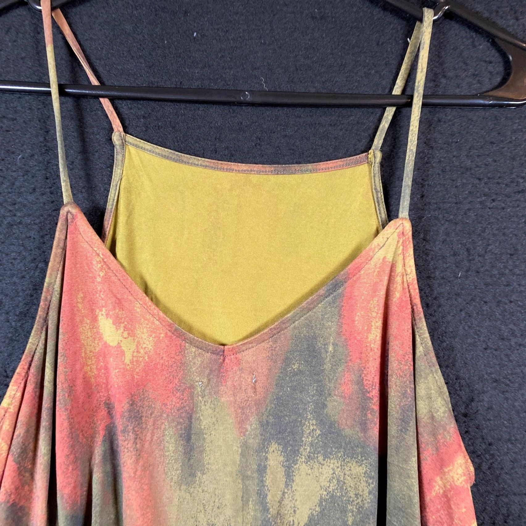 Anthropologie Anthropologie Silence + Noise Tank Geometric Tie Dye VNeck Size M / US 6-8 / IT 42-44 - 2 Thumbnail