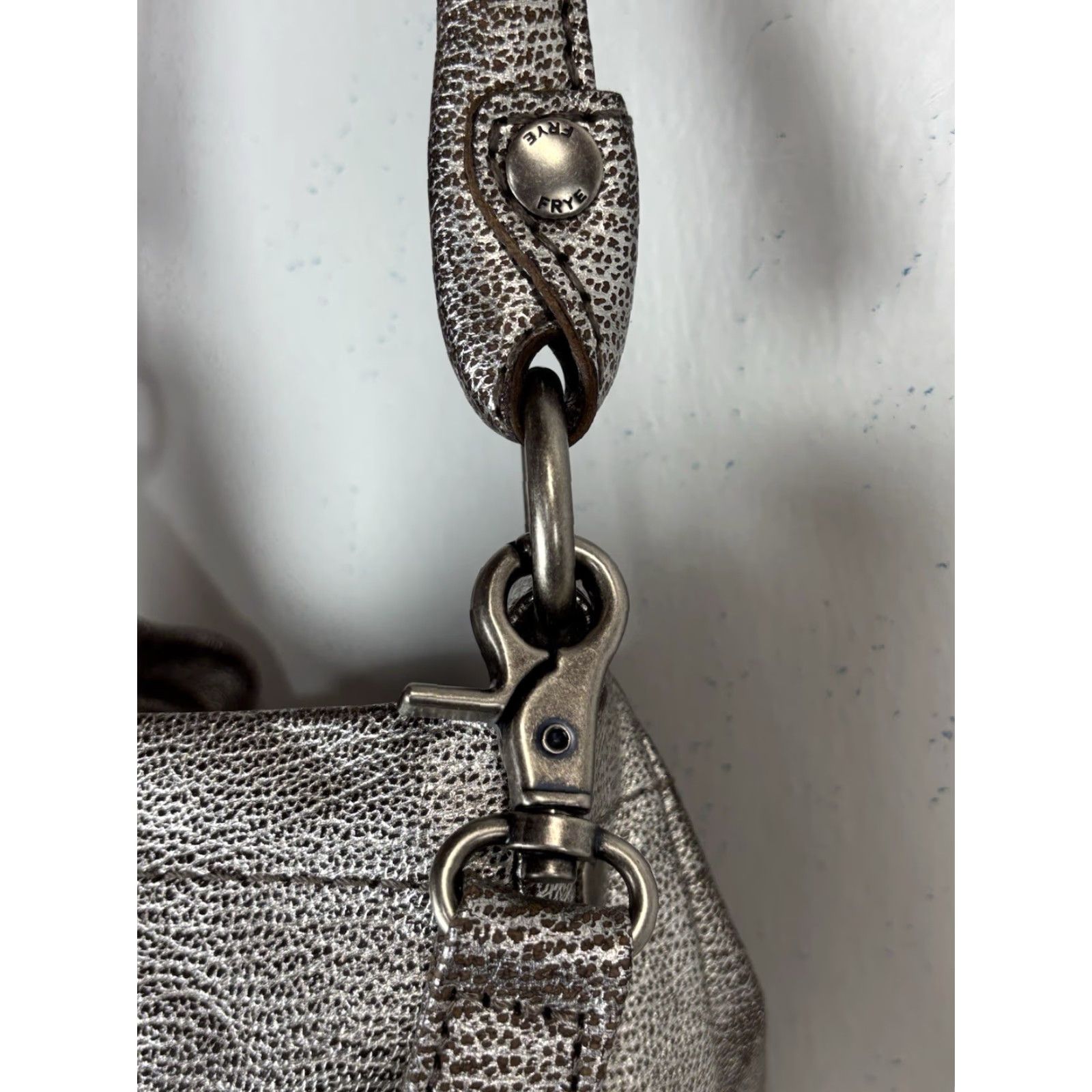 Frye Frye Melissa Hobo Bag Silver Leather Magnetic Top Handle Purse Women Medium Size M / US 6-8 / IT 42-44 - 5 Thumbnail