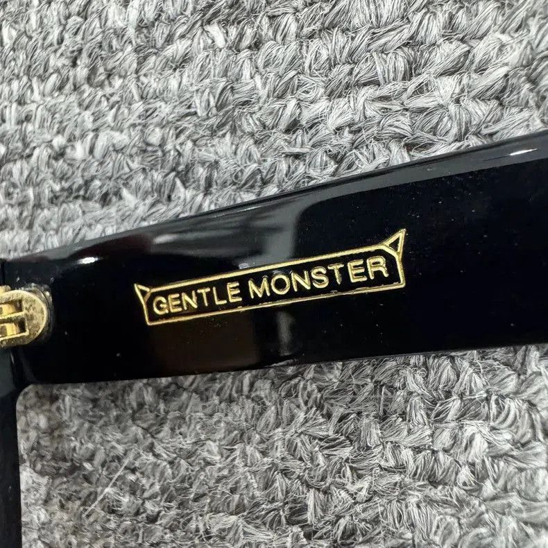 Other Gentle Monster Blue Mirror Sunglasses. Size ONE SIZE - 4 Thumbnail