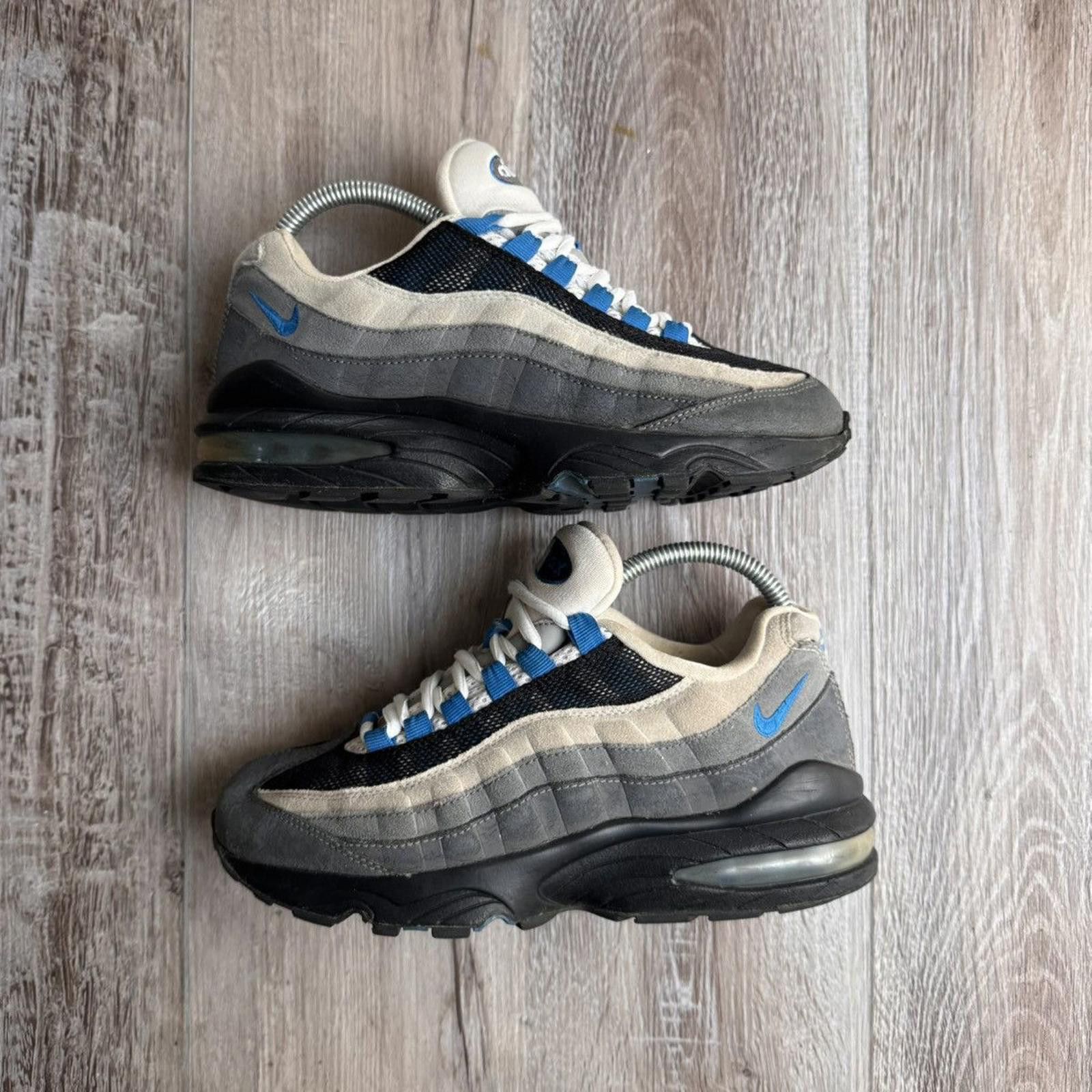 Nike NIKE • Air Max '95 "2011 Gradient" (6M) Size US 6 / EU 39 - 2 Thumbnail