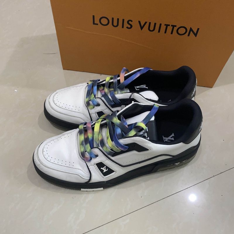 Louis Vuitton Louis Vuitton Trainer Stylish Low-Top Sneakers 0089 Size US 8.5 / EU 41-42 - 1 Thumbnail