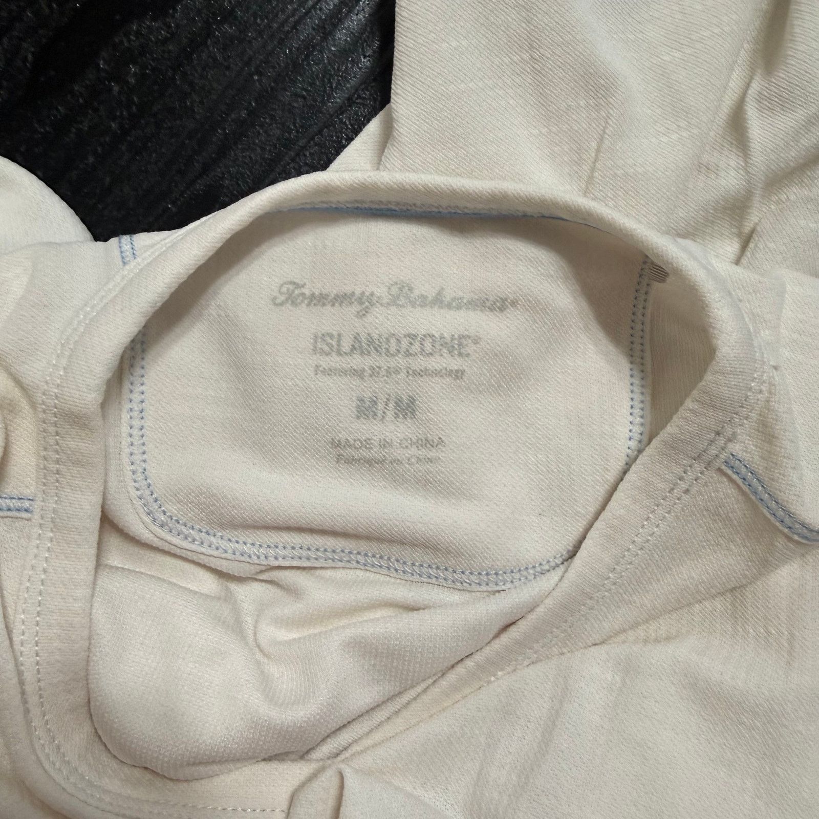 Tommy Bahama Tommy Bahama Sport Cream V-Neck Tee | Sz M Size US M / EU 48-50 / 2 - 6 Thumbnail