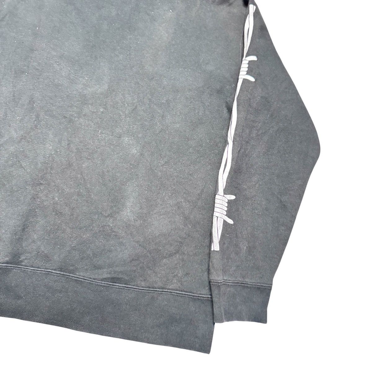 G.V.G.V. Nakid By GVGV Wellcome To Joy Division Hoodie Size US M / EU 48-50 / 2 - 7 Thumbnail
