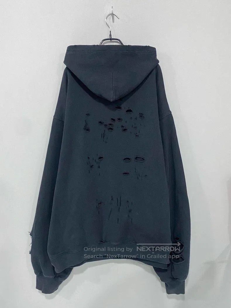 Balenciaga Balenciaga Distressed Hoodie Size US L / EU 52-54 / 3 - 3 Thumbnail