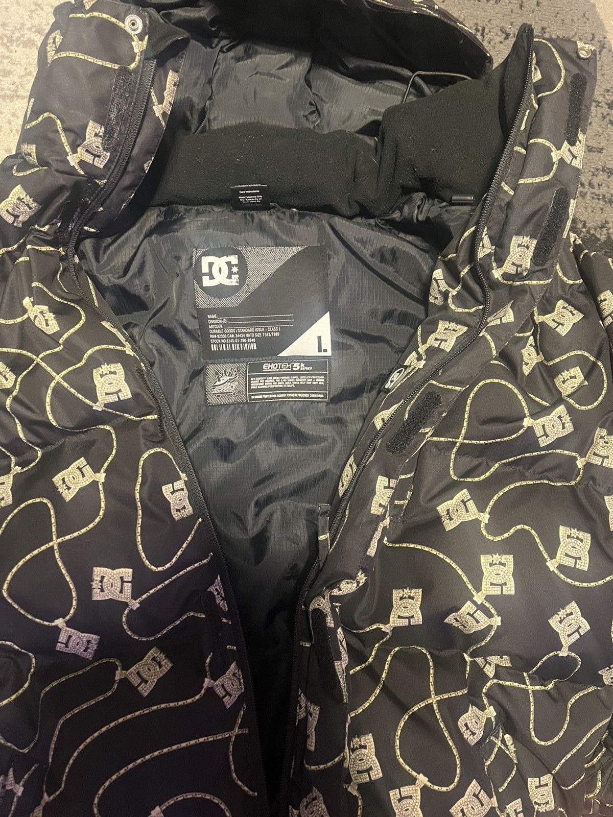 DC Dc Gold Chain snowboard puffer (Rare) Size US L / EU 52-54 / 3 - 3 Thumbnail