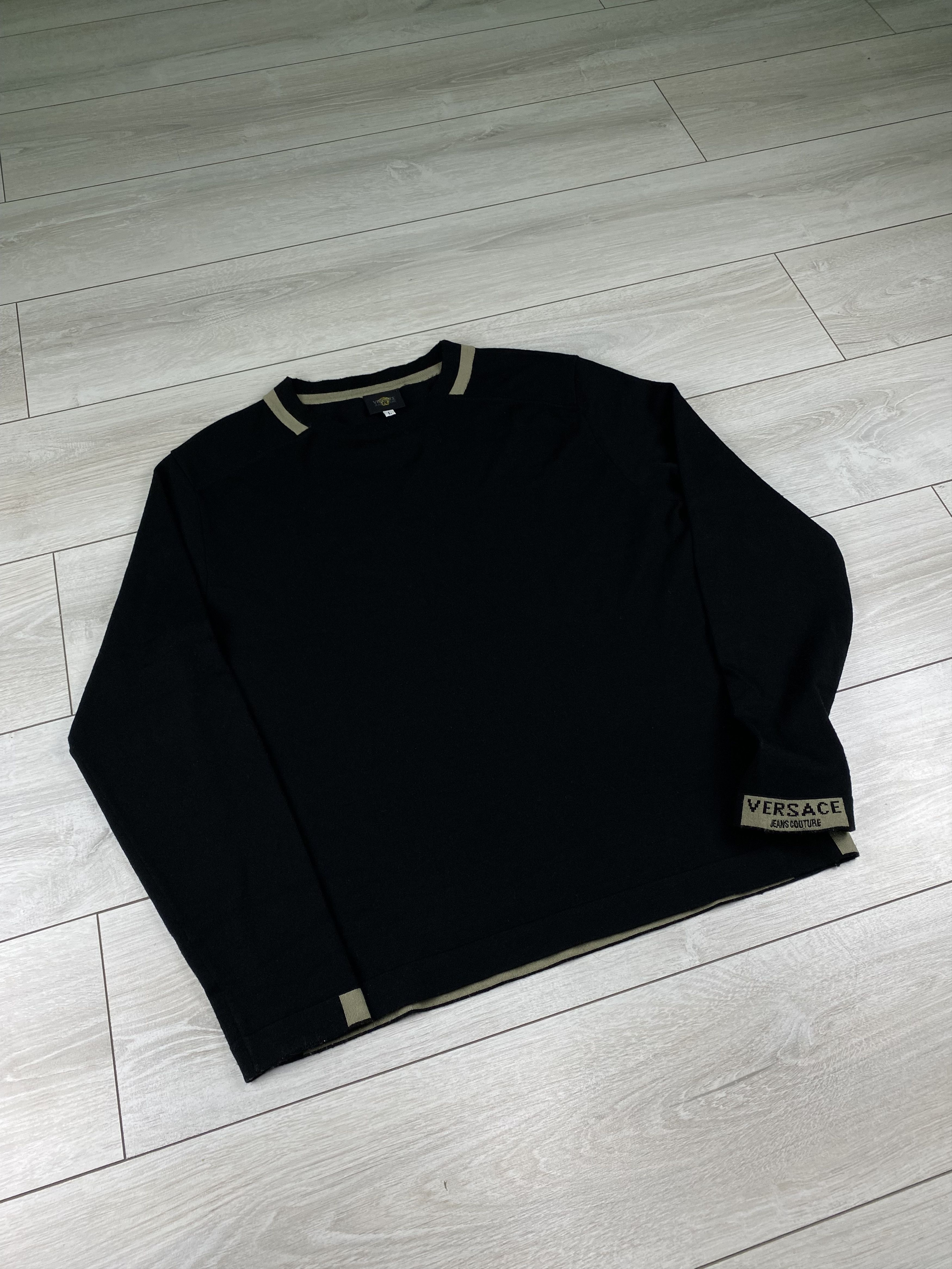 Versace VINTAGE VERSACE JEANS COUTURE JUMPER SWEATER SIZE L Size US L / EU 52-54 / 3 - 3 Thumbnail