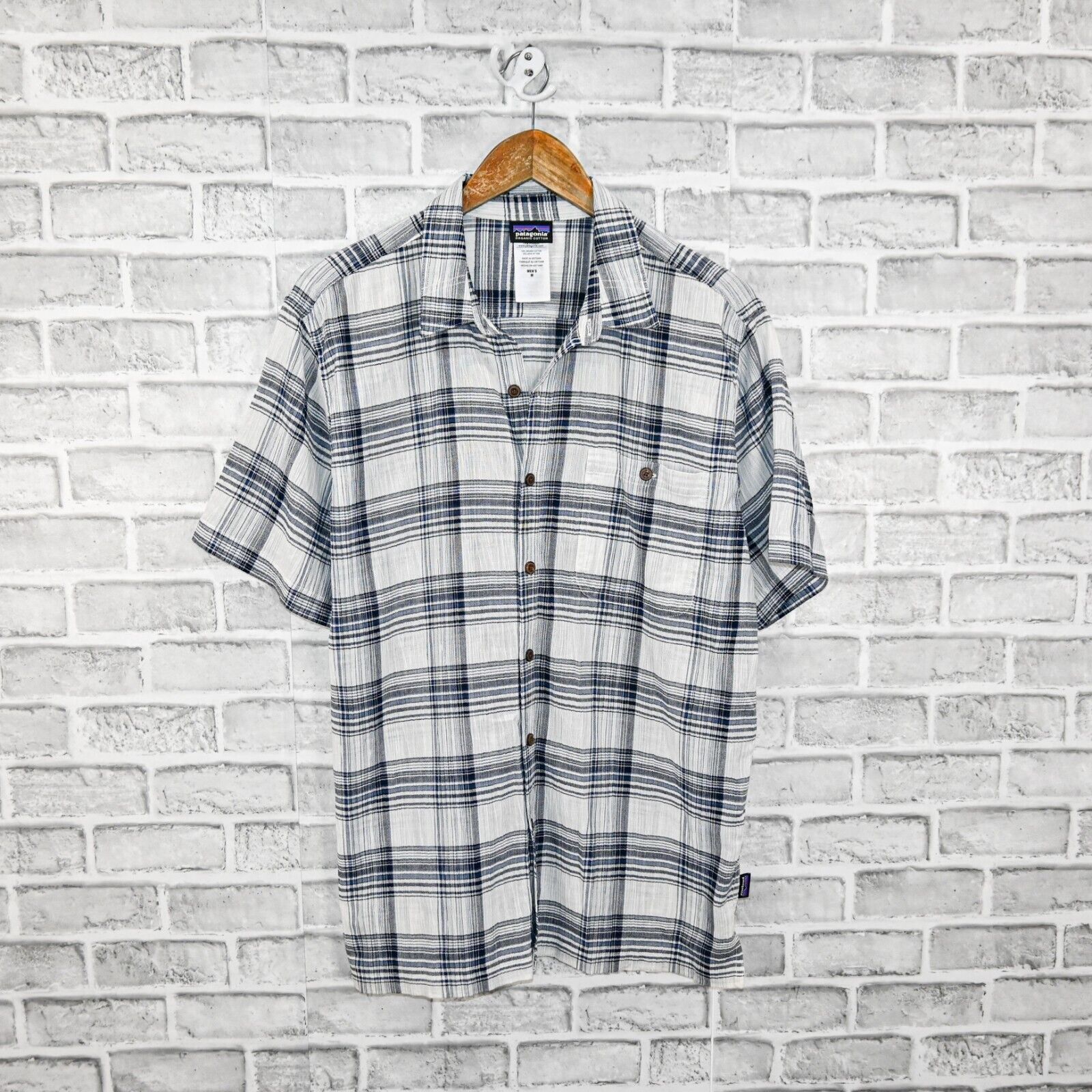 Patagonia Patagonia Organic cotton short sleeve button up shirt Size US M / EU 48-50 / 2 - 1 Thumbnail