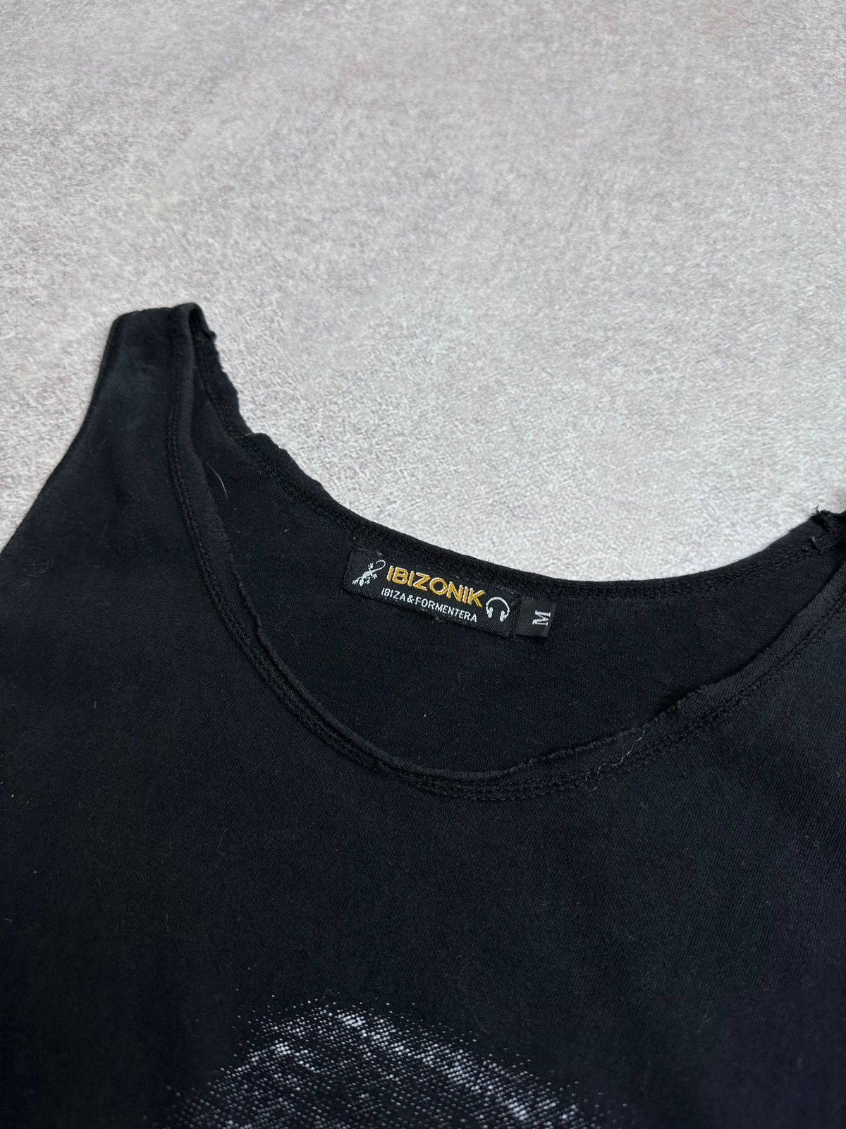Band Tees Vintage Freddie Mercury The Queen Tank Top M Size US M / EU 48-50 / 2 - 3 Thumbnail