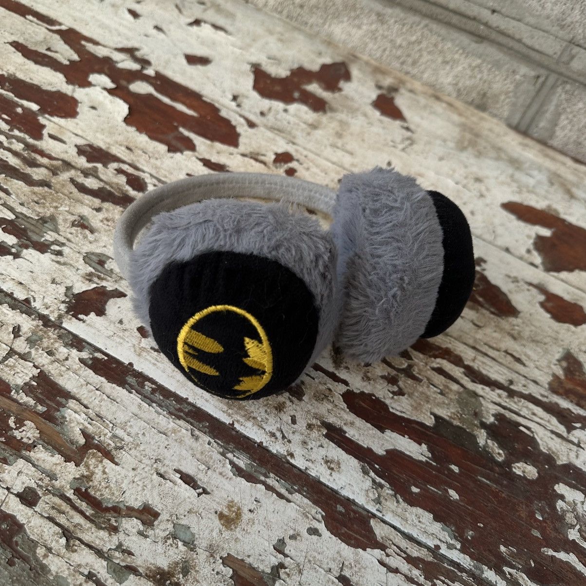 DC Comics Vintage Women’s Y2K Soft winter headphones Hat Cap 00s Wint Size ONE SIZE - 4 Thumbnail
