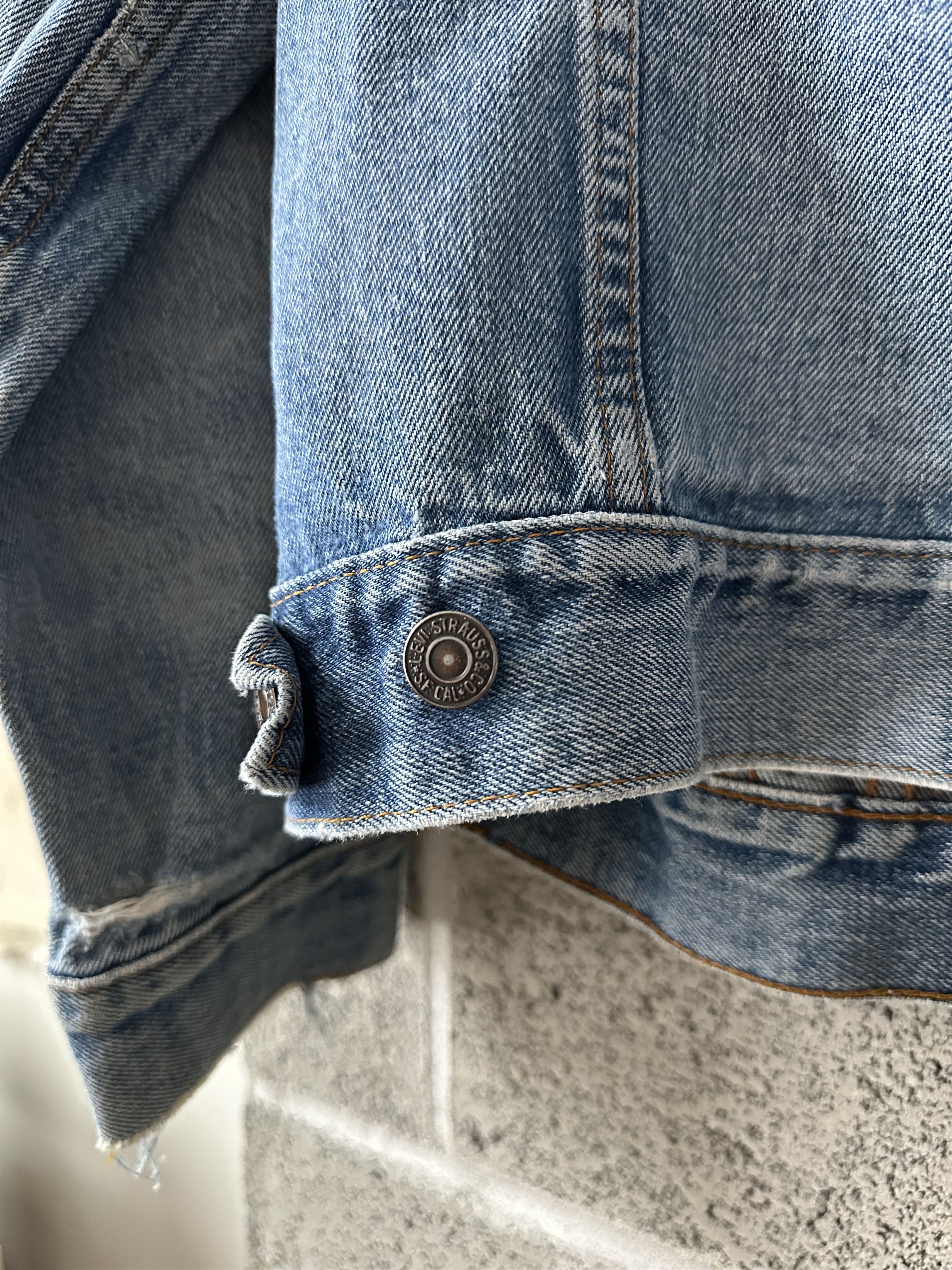 Vintage Distressed Levi’s Vintage Denim Jacket Size US M / EU 48-50 / 2 - 6 Thumbnail